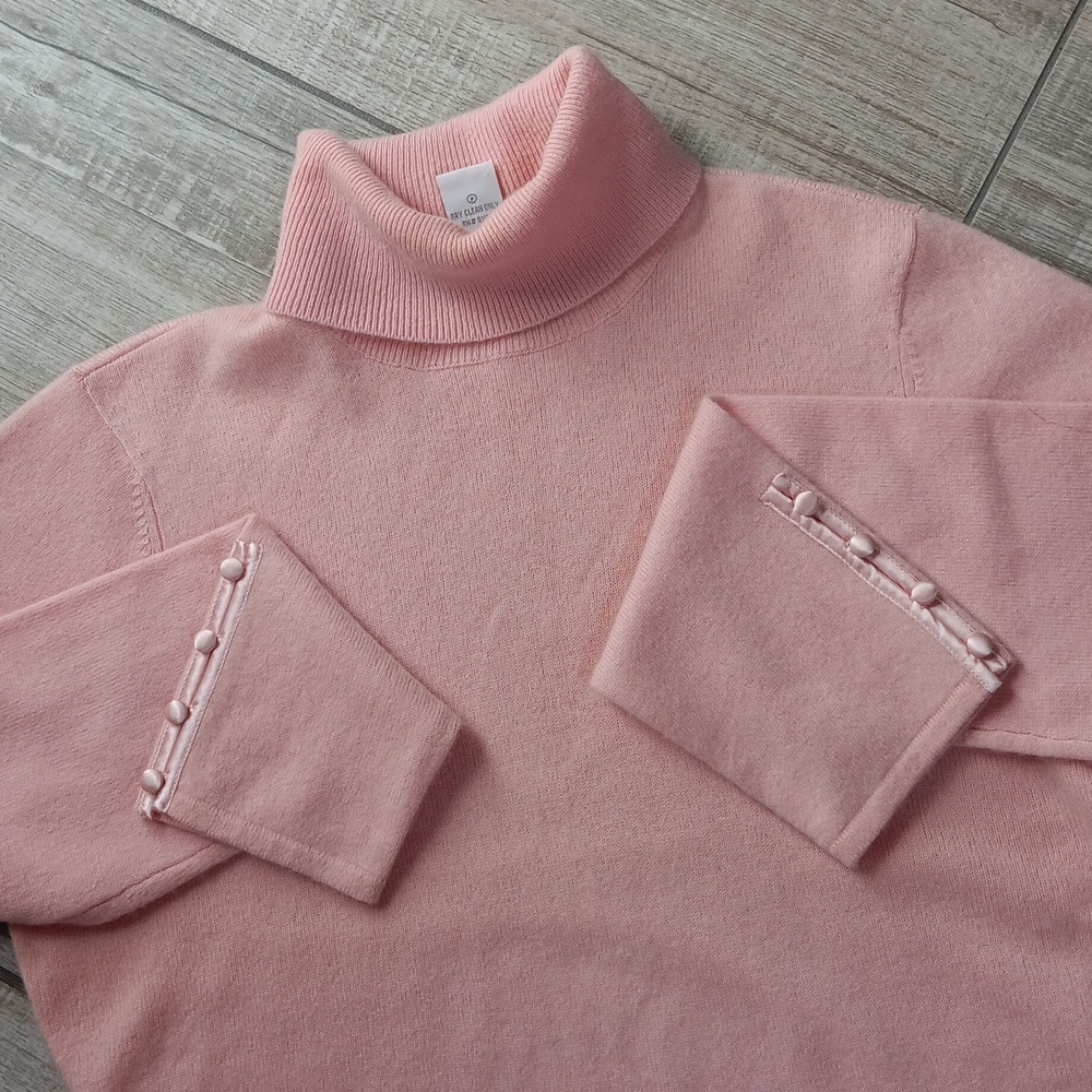 DEFINITE VIEW..CASHMERE SWEATER..
